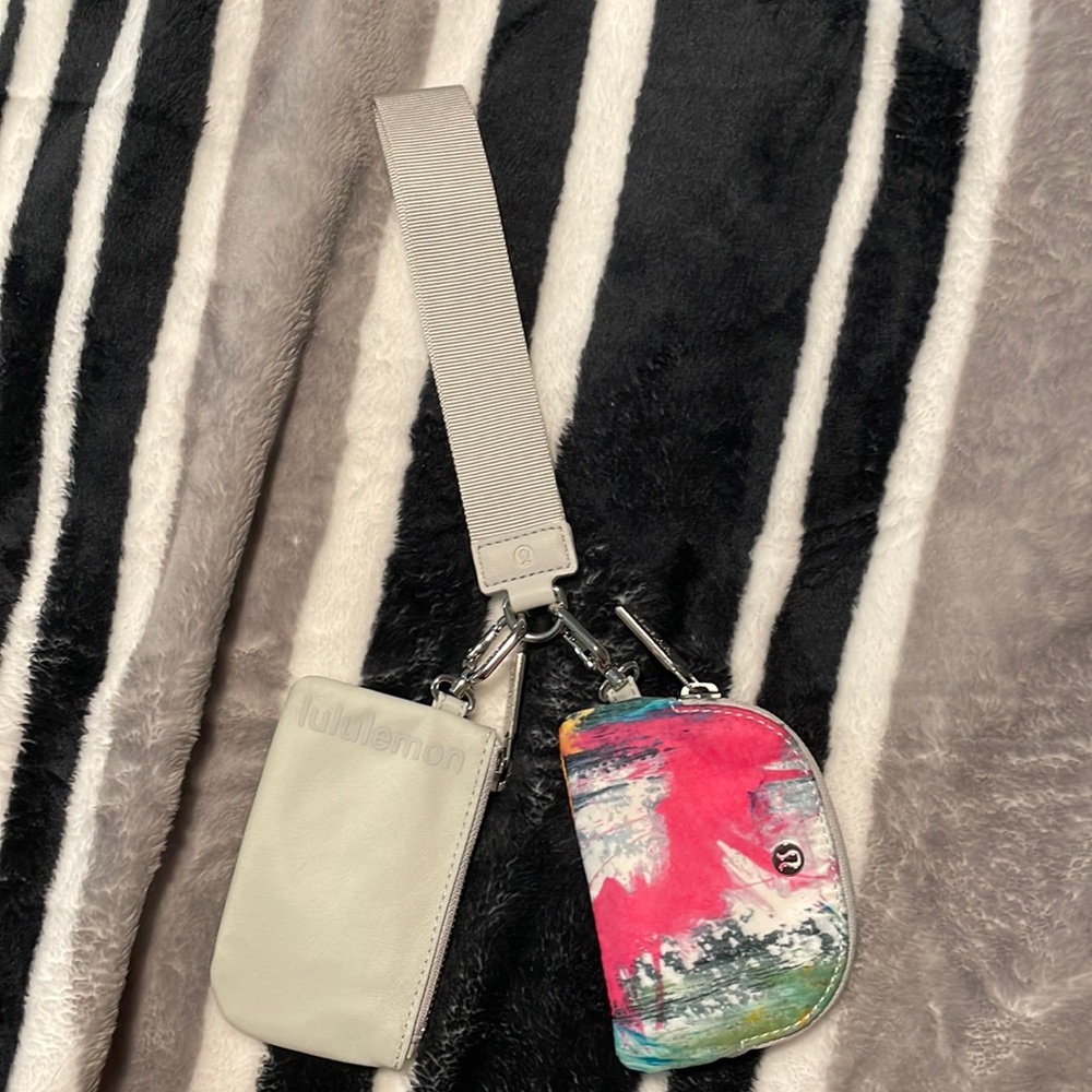 Lulu Lemon key and card holder